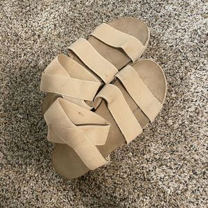 Platform nude sandals